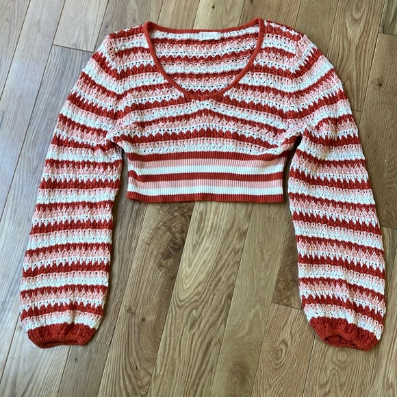 Alter’d State cropped cotton sweater  - vintage vibes size Latege- fits larger! - Picture 1 of 4